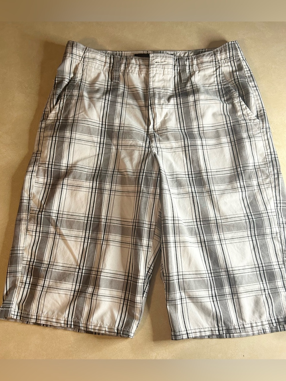 Tony Hawk Men's Skater Shorts Gray Striped, Flat Front, Casual Chino, Size 30